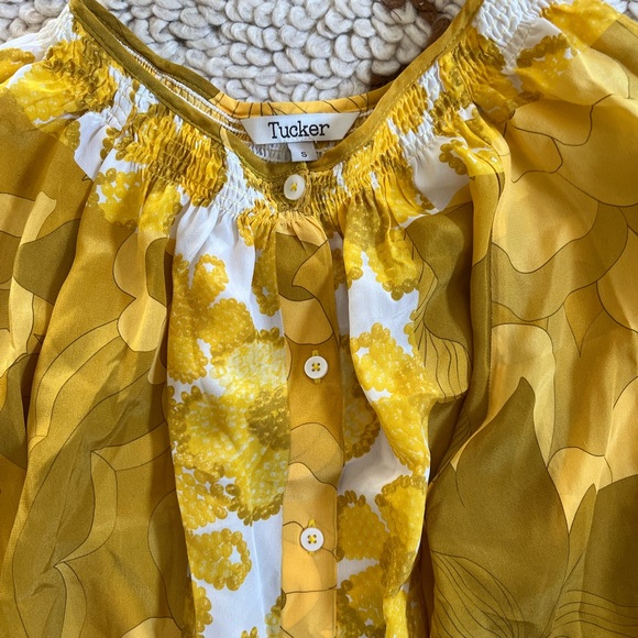 Tucker classic blouse - Picture 3 of 3